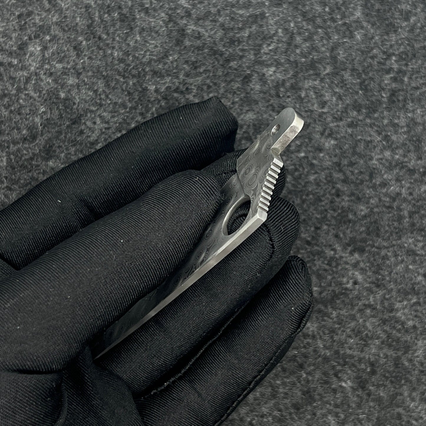 93mm Knife Damascus Steel Blade With Non-slip Groove Like Spyder