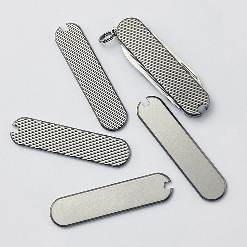 Navaja suiza Victorinox Mini Champ de 58 mm con escamas de titanio – SAK  Parts