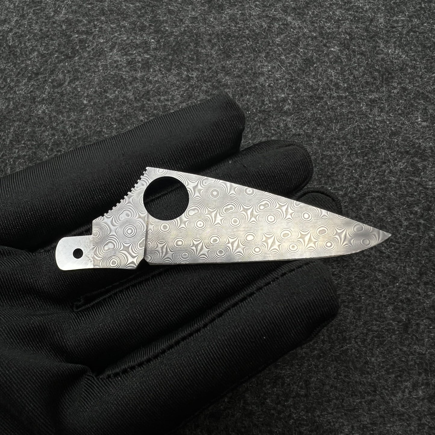 91mm Knife Damascus Steel Blade With Non-slip Groove Like Spyder
