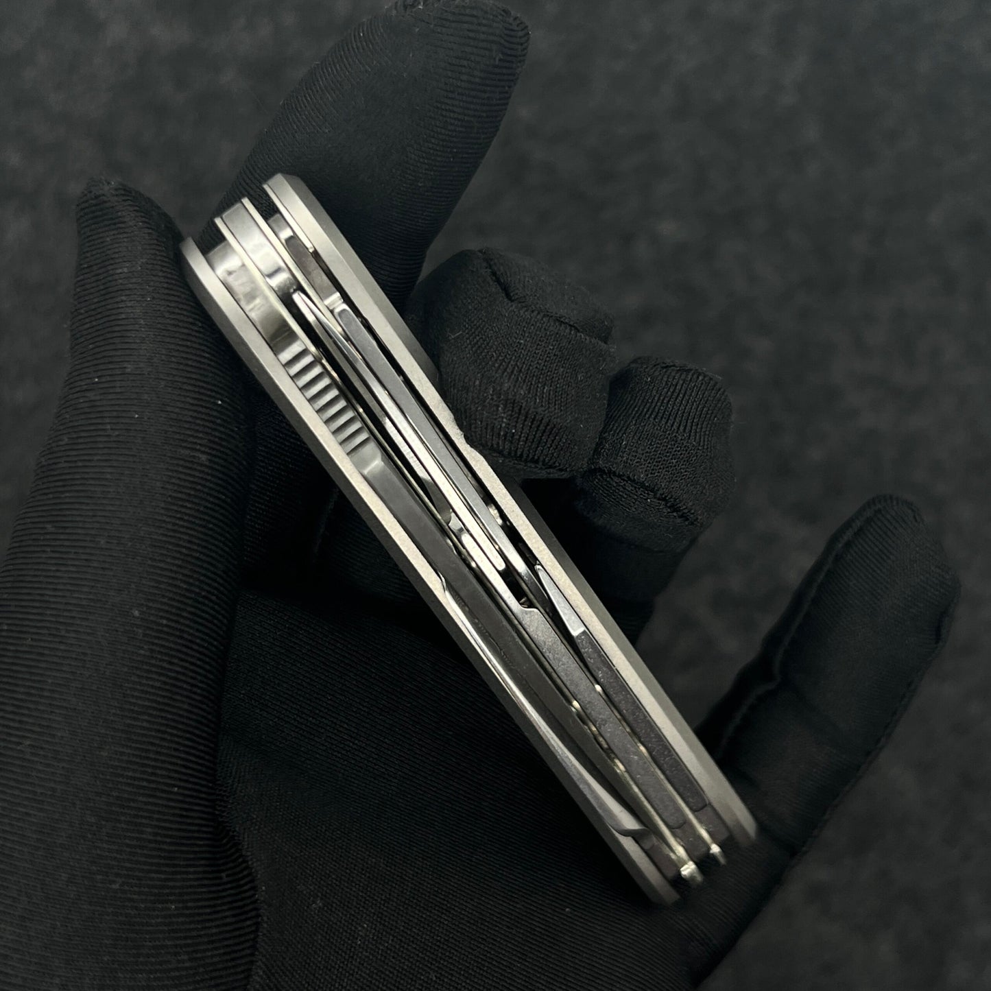 93mm Knife Damascus Steel Blade With Non-slip Groove Like Spyder