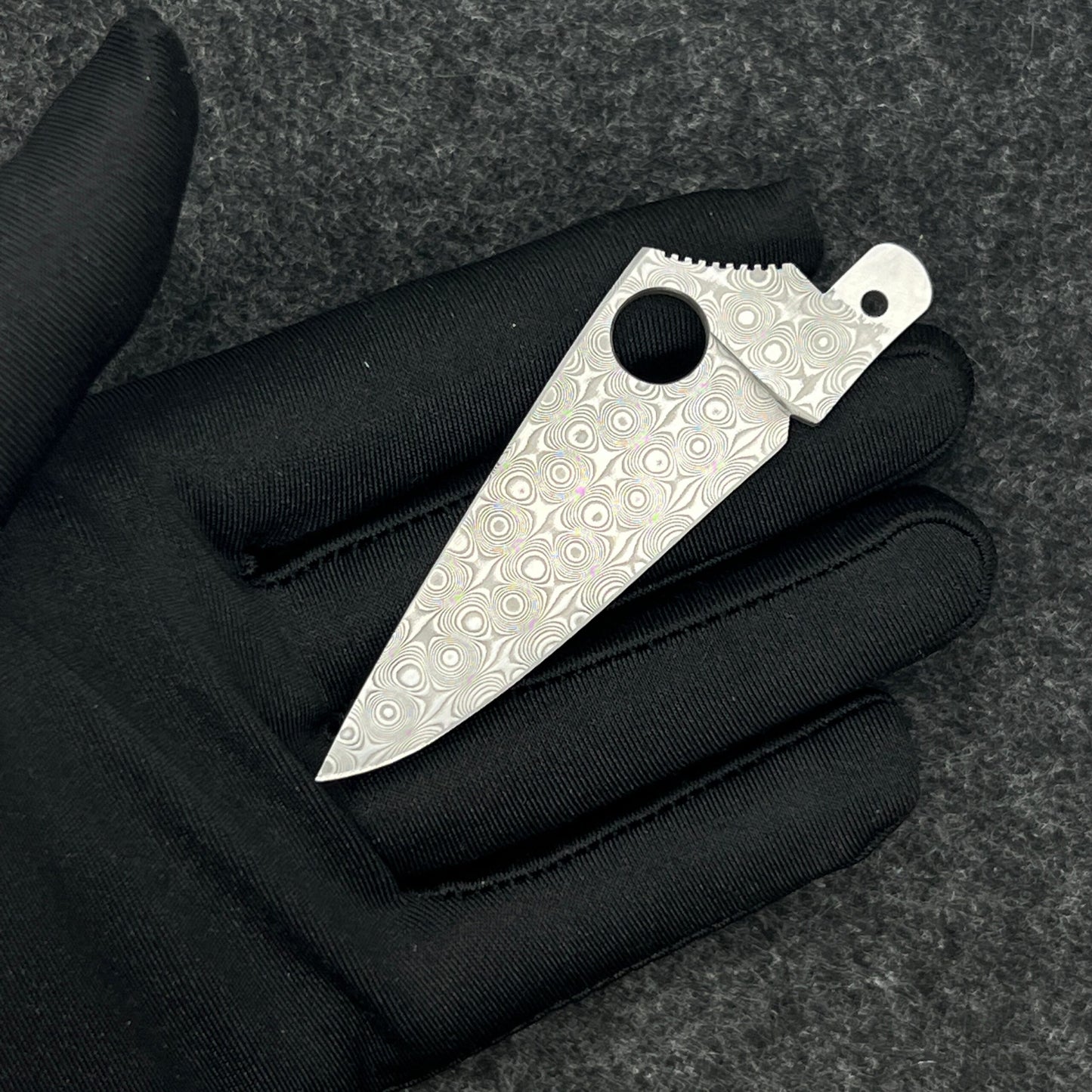 93mm Knife Damascus Steel Blade With Non-slip Groove Like Spyder