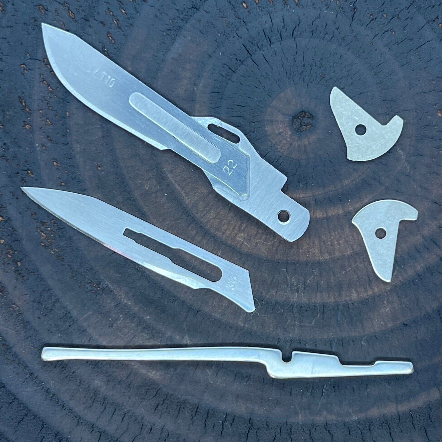 Scalpel Handle with Thumb Hole Fits No36 Blade For 91mm Knife