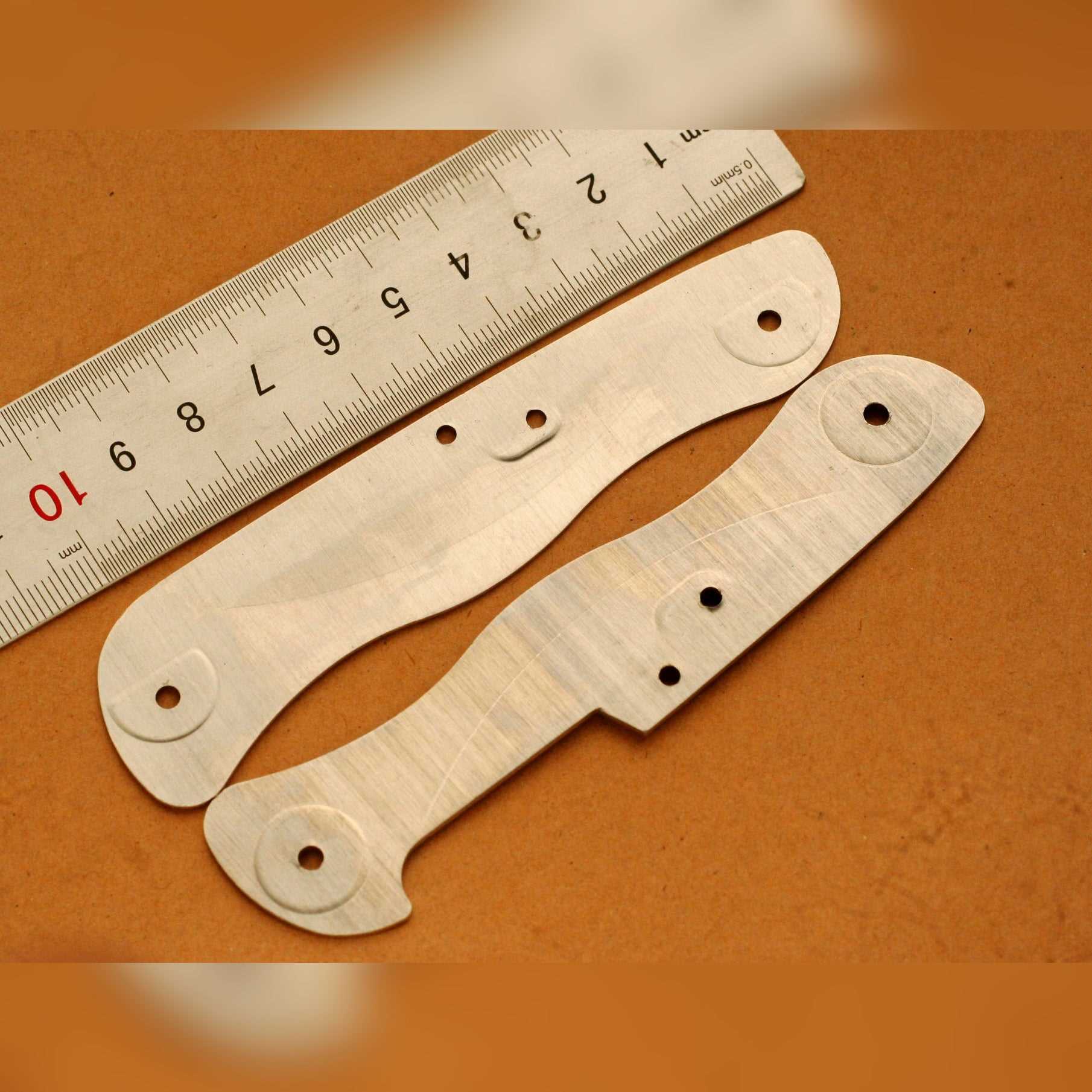 1 Pair liners Replacement tool parts for 111mm Knife SAK SAK Parts tools